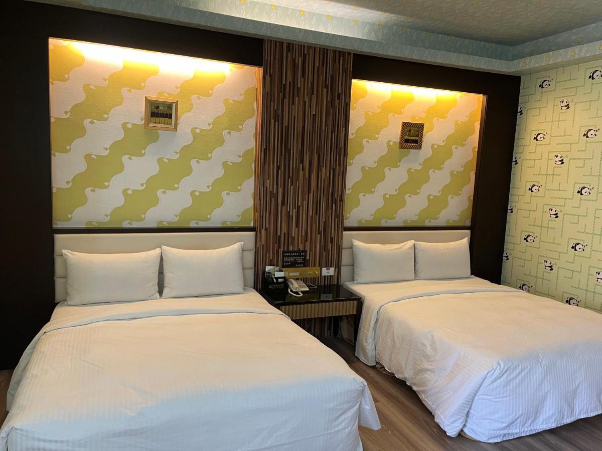 Hua Xiang Motel - Fengshan 高雄市 エクステリア 写真